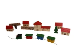 Holzspielwaren Ebert Neuheiten | Holzspielzeug*Dorf mit Bahnhof im Beutel aus Holz von Ebert GmbH