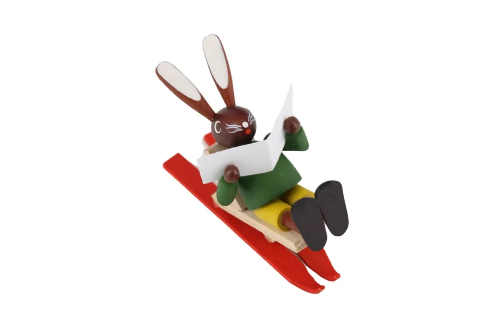 holz.kunst Stephan Kaden Osterhasen*Hase mit Ski im Liegestuhl von Stephan Kaden