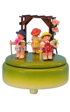 Figurenland Uhlig GmbH Spieluhr / Spieldose*Spieluhr mit Blumenmädchen, 14 cm von