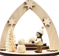 Weigla Holzkunst Neuheiten | Kerzenhalter Weihnachten*Teelichthalter Winterkind Schneemann bauend von Weigla