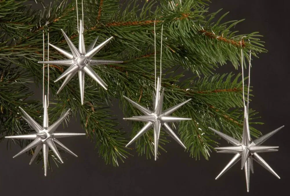 Albin Preißler Christbaumschmuck*Weihnachtsbaumschmuck aus Holz, Weihnachtssterne silber, 4-teilig von