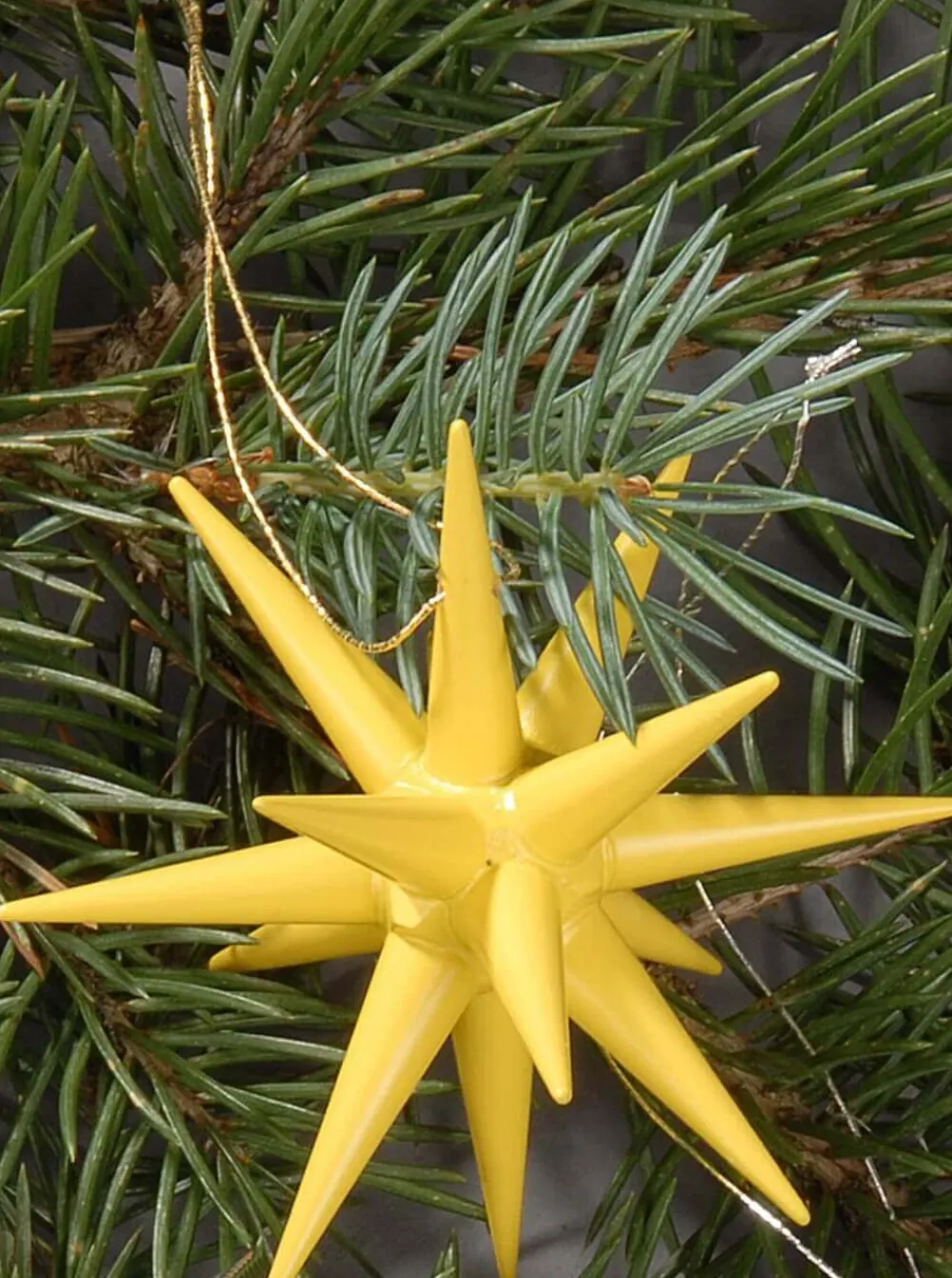 Albin Preißler Christbaumschmuck*Weihnachtsbaumschmuck aus Holz, Weihnachtssterne gelb, 6-teilig von