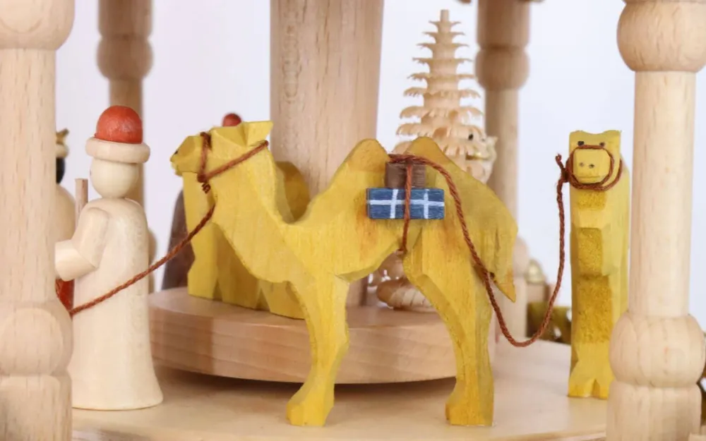 Richard Glässer GmbH Einzelstücke | Neuheiten*Weihnachtspyramide Heilige Geschichte, 5 - stöckig, elektrisch, 75 cm von Richard Glässer
